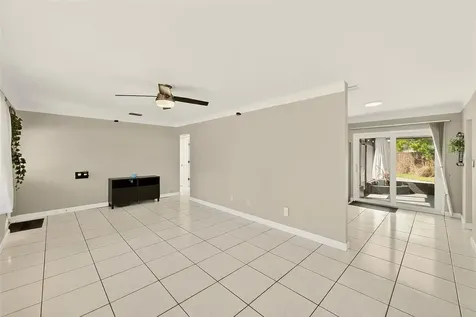 1026 Meadowlawn Drive N St Petersburg FL 33702