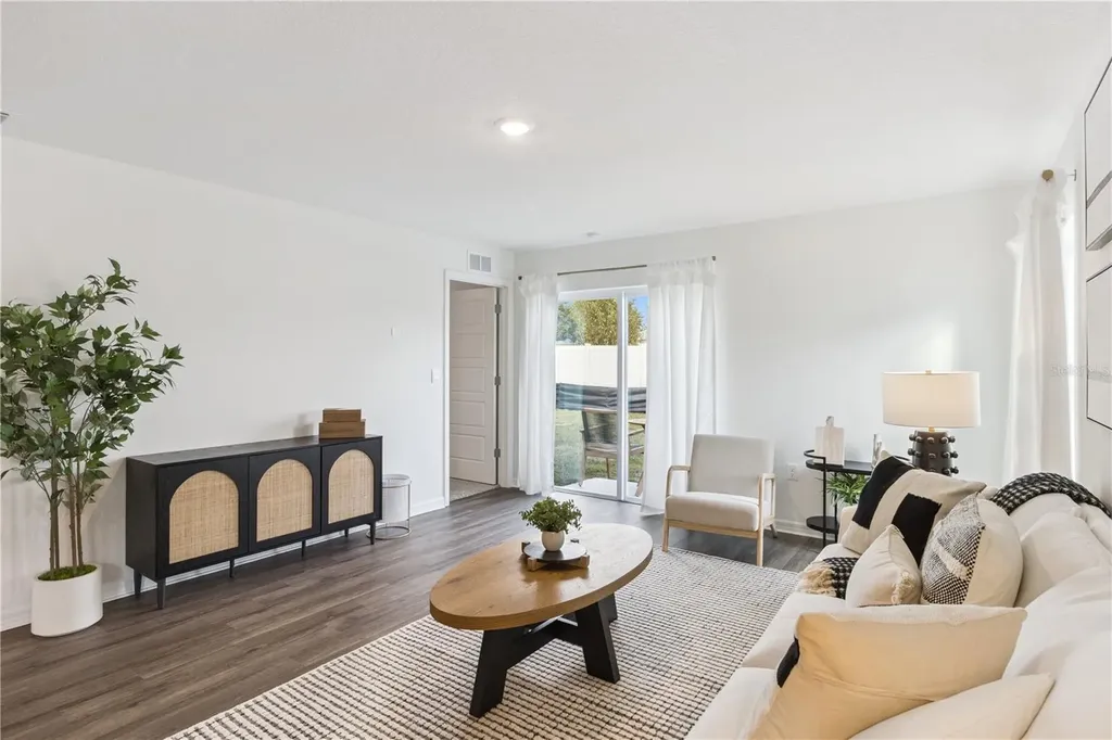 1106 Amber Waves Road Lake Wales FL 33859