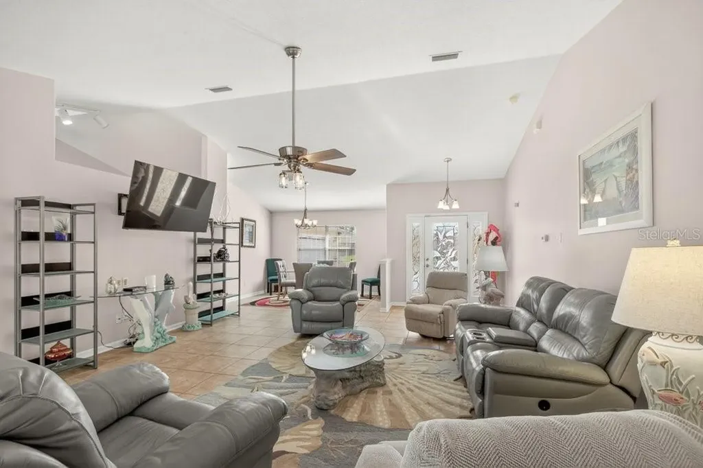 15 Londonderry Drive Palm Coast FL 32137