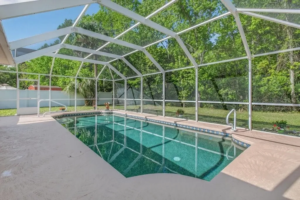 15 Londonderry Drive Palm Coast FL 32137
