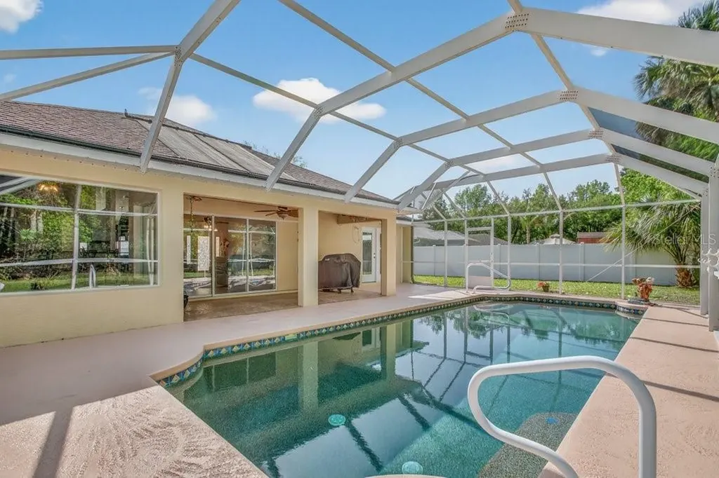 15 Londonderry Drive Palm Coast FL 32137
