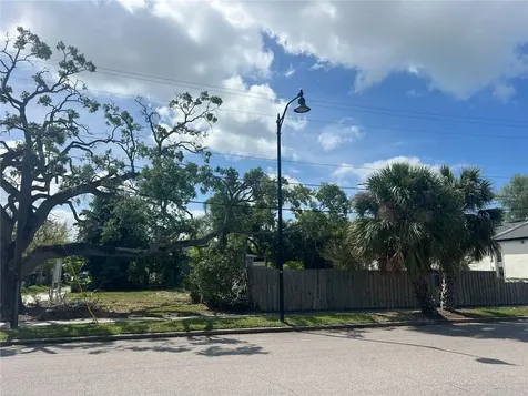 404 E Davis Boulevard Tampa FL 33606