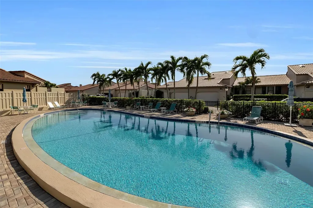 2341 Harbour Oaks Drive Longboat Key FL 34228