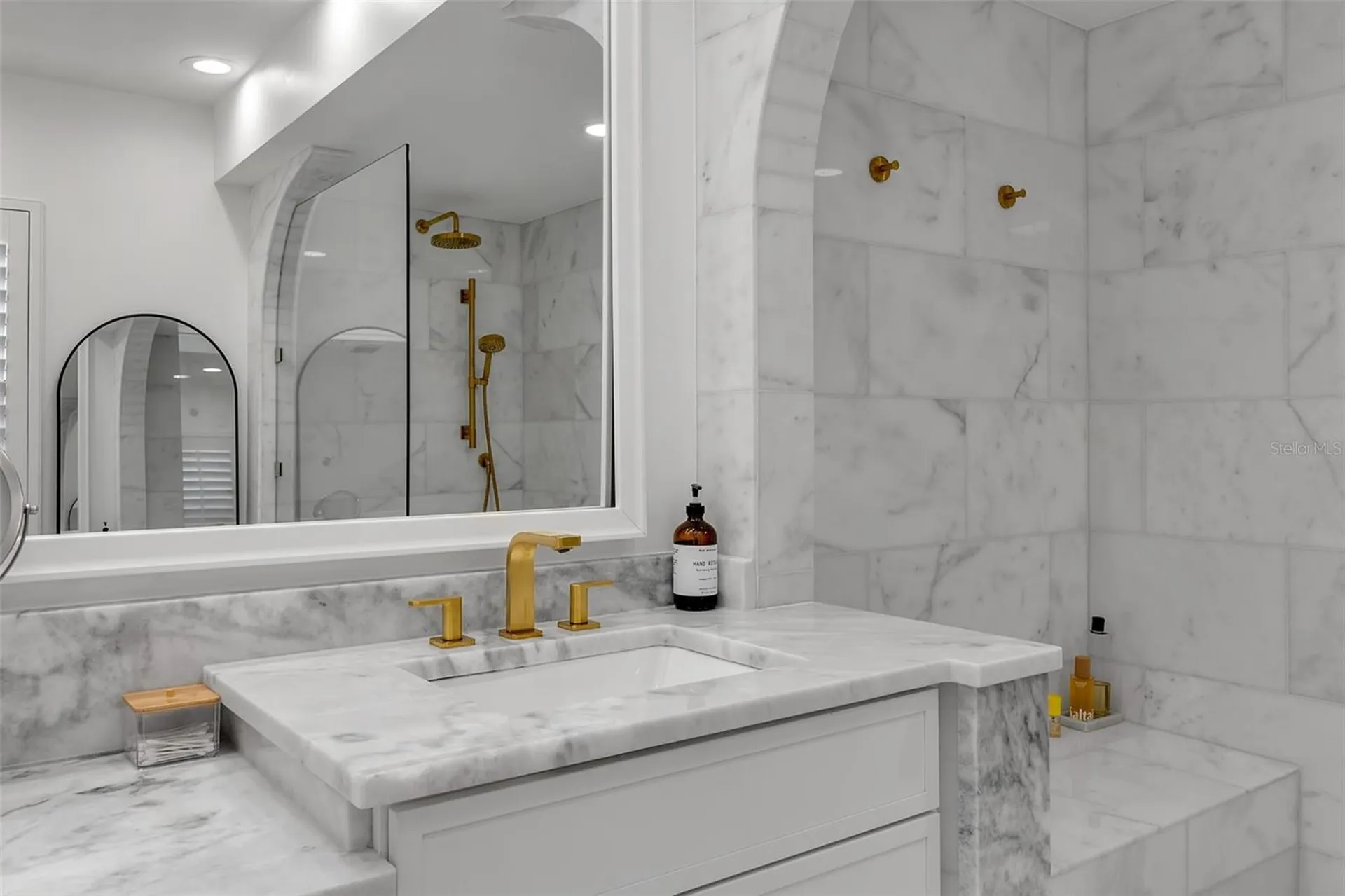 2341 Harbour Oaks Drive Longboat Key FL 34228