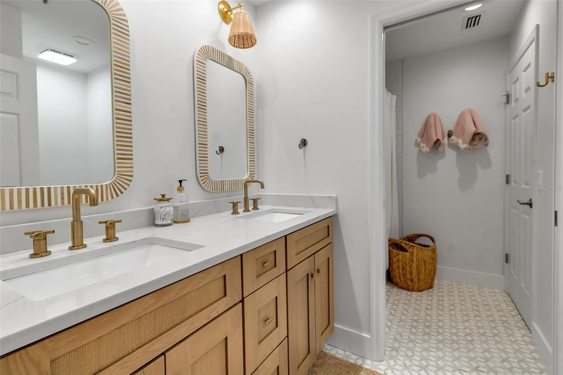 2341 Harbour Oaks Drive Longboat Key FL 34228