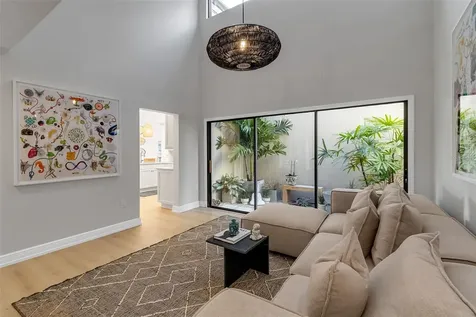 2341 Harbour Oaks Drive Longboat Key FL 34228