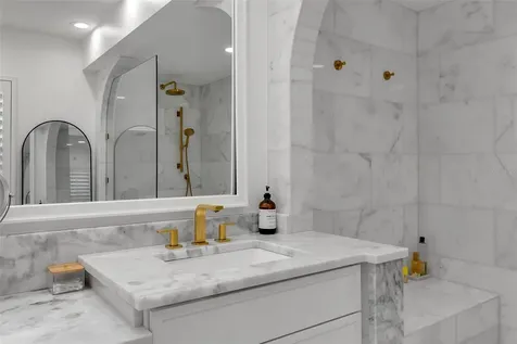 2341 Harbour Oaks Drive Longboat Key FL 34228