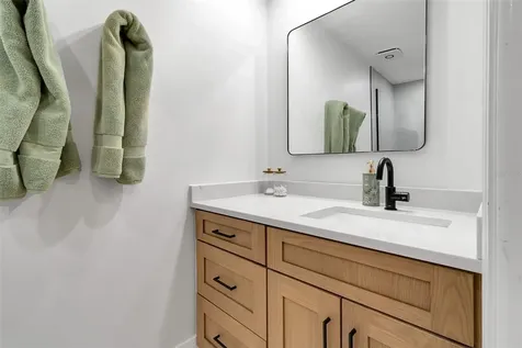 2341 Harbour Oaks Drive Longboat Key FL 34228