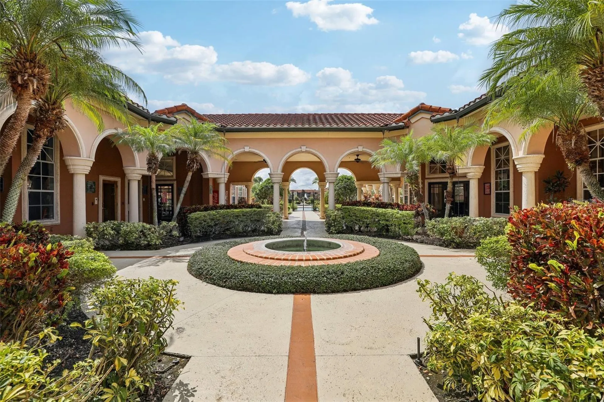 5536 Metrowest Boulevard Orlando FL 32811