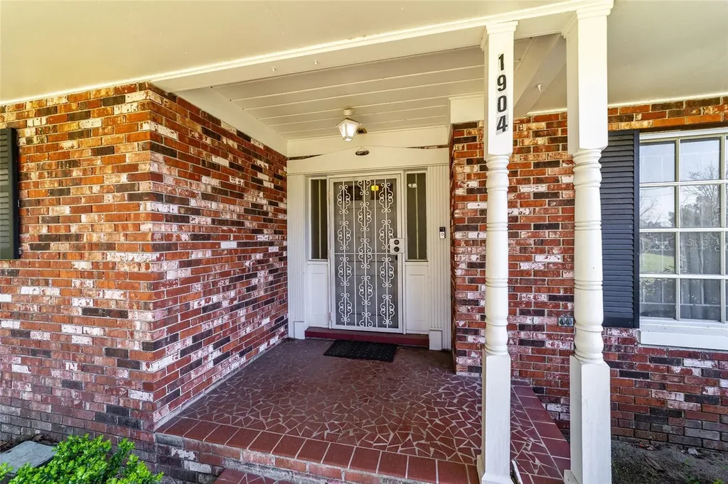 1904 NW 14th Street Ocala FL 34475