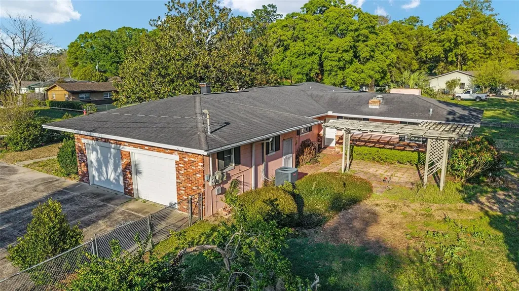 1904 NW 14th Street Ocala FL 34475