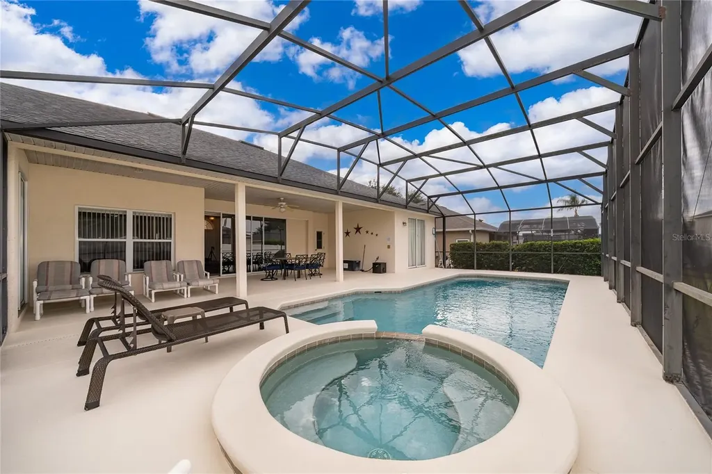 569 Burford Circle Davenport FL 33896