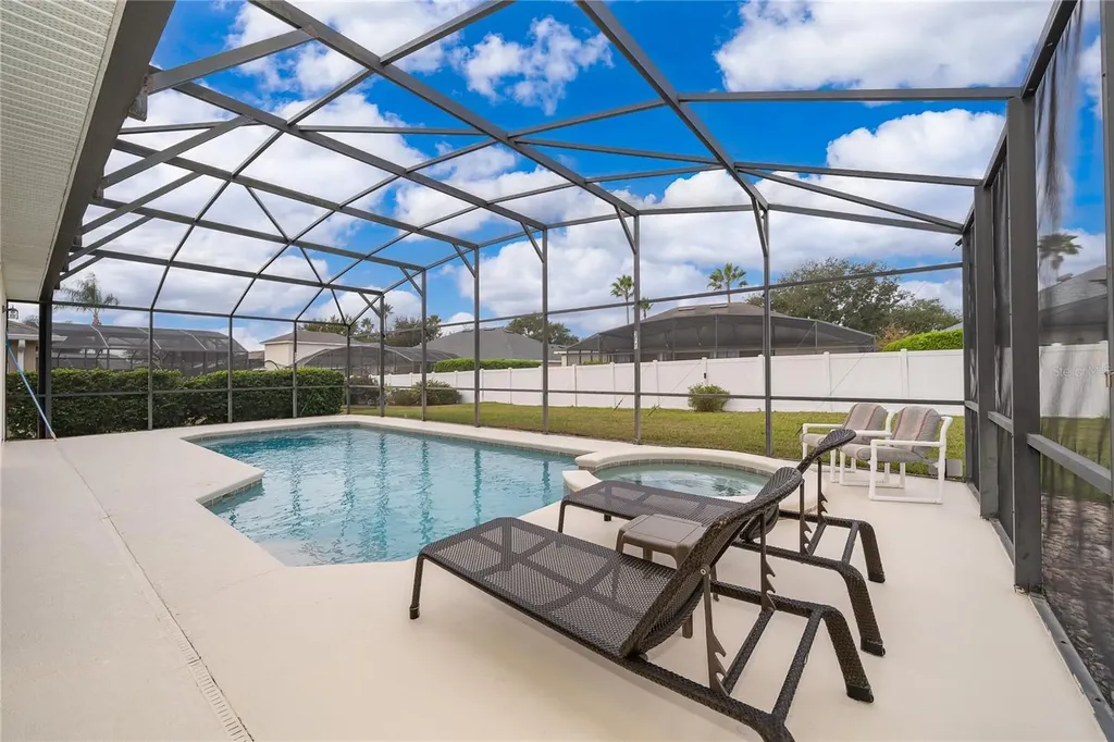 569 Burford Circle Davenport FL 33896