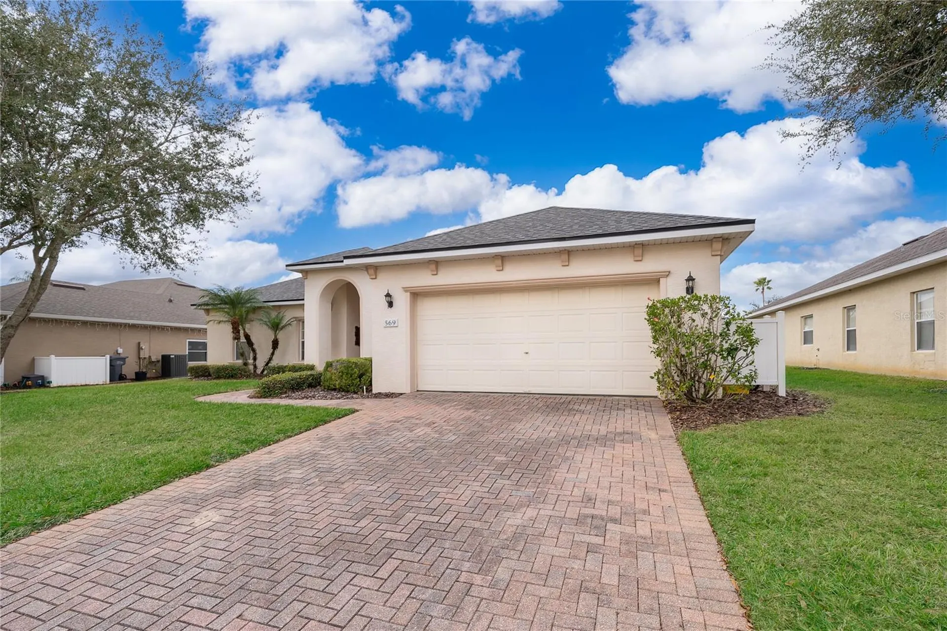 569 Burford Circle Davenport FL 33896