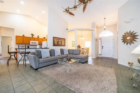 569 Burford Circle Davenport FL 33896