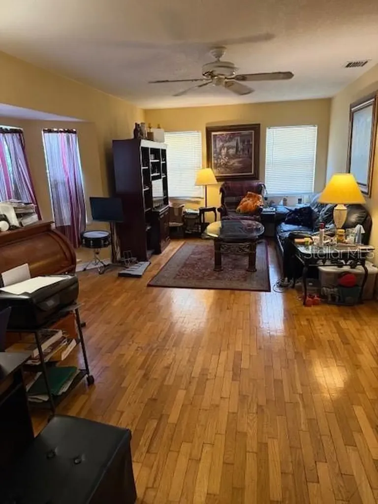 212 S Bradford Avenue Tampa FL 33609