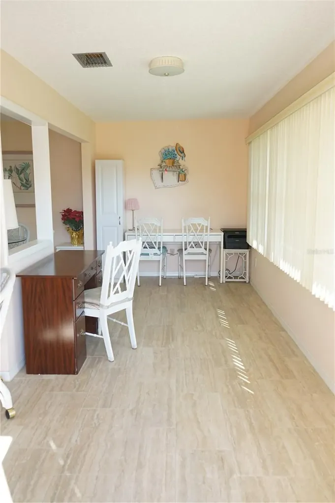 1901 Canterbury Lane Sun City Center FL 33573