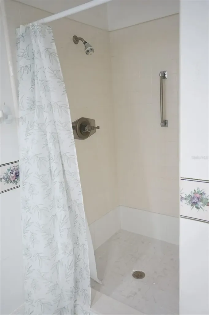 1901 Canterbury Lane Sun City Center FL 33573