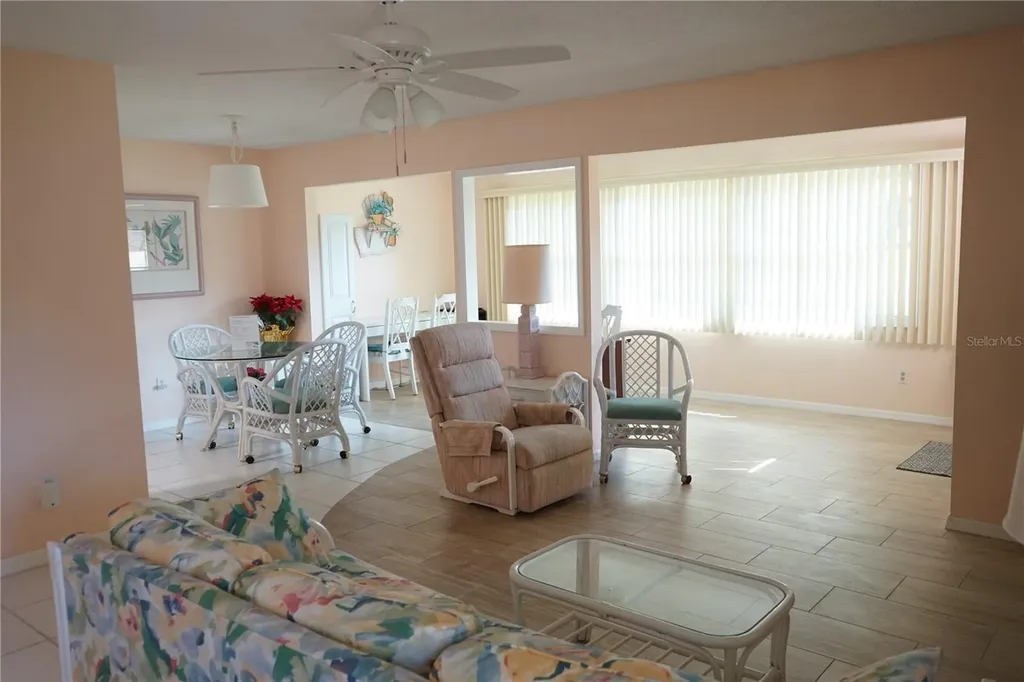 1901 Canterbury Lane Sun City Center FL 33573
