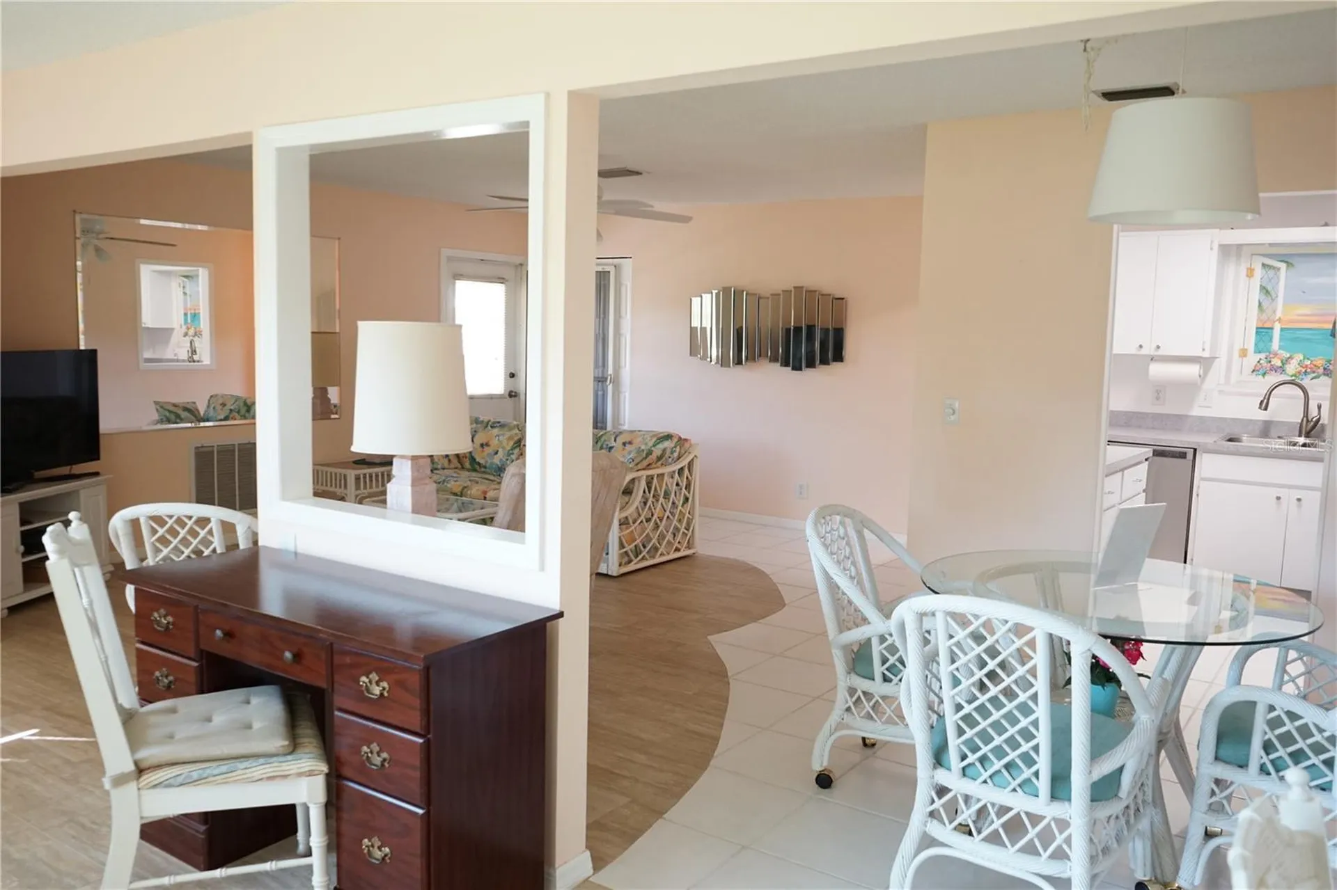 1901 Canterbury Lane Sun City Center FL 33573