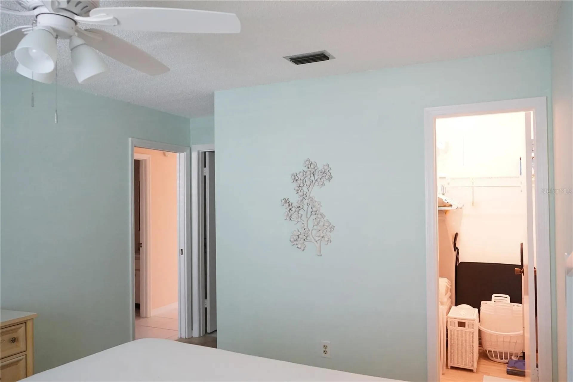 1901 Canterbury Lane Sun City Center FL 33573
