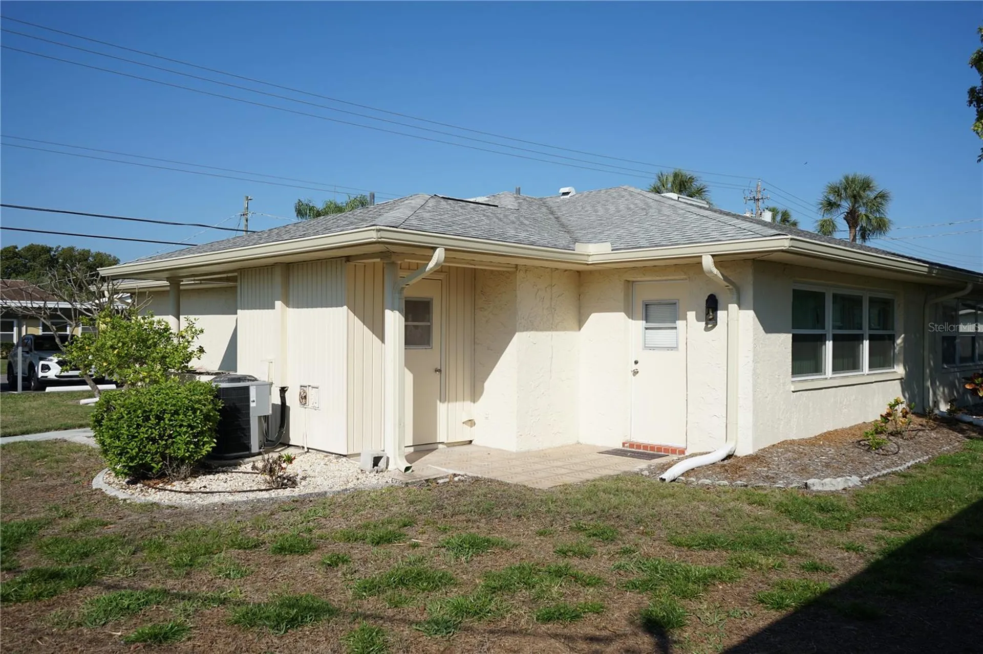 1901 Canterbury Lane Sun City Center FL 33573