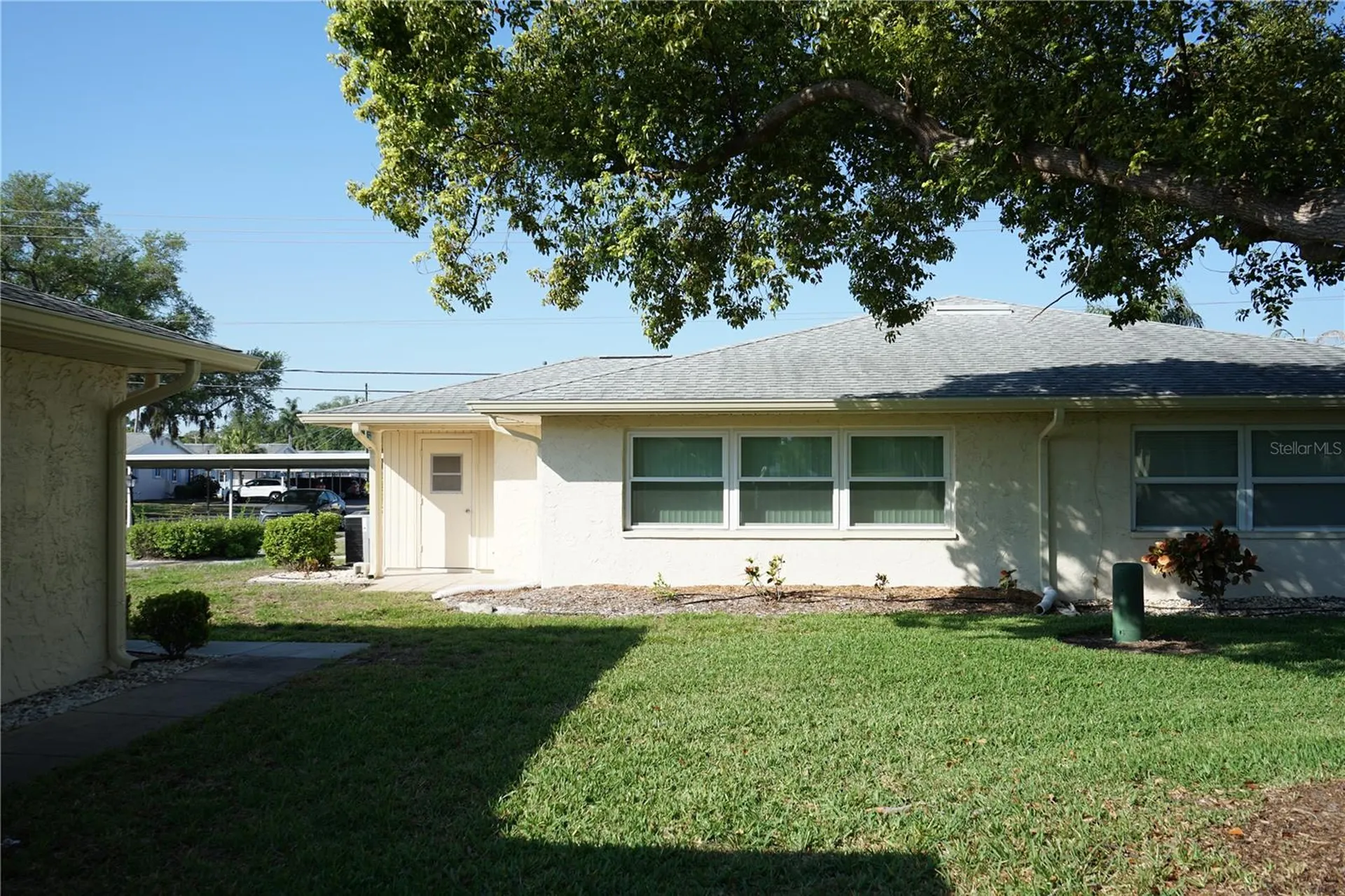 1901 Canterbury Lane Sun City Center FL 33573