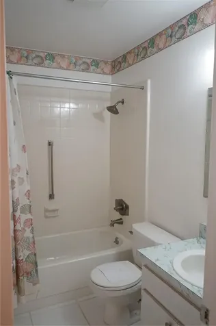 1901 Canterbury Lane Sun City Center FL 33573