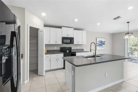 7152 Samuel Ivy Drive Tampa FL 33619