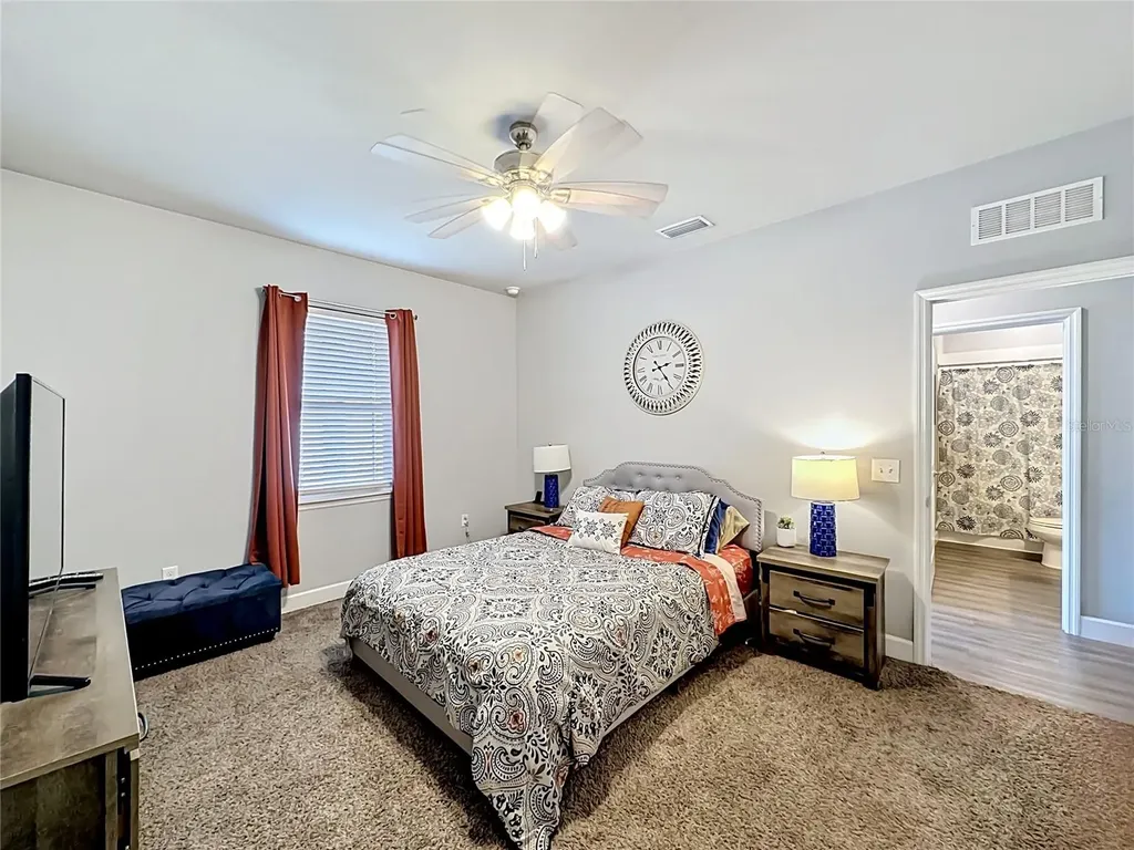 1885 SW 245th Terrace Newberry FL 32669
