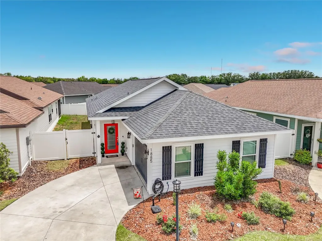 1885 SW 245th Terrace Newberry FL 32669