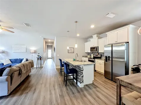 1885 SW 245th Terrace Newberry FL 32669