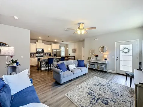1885 SW 245th Terrace Newberry FL 32669