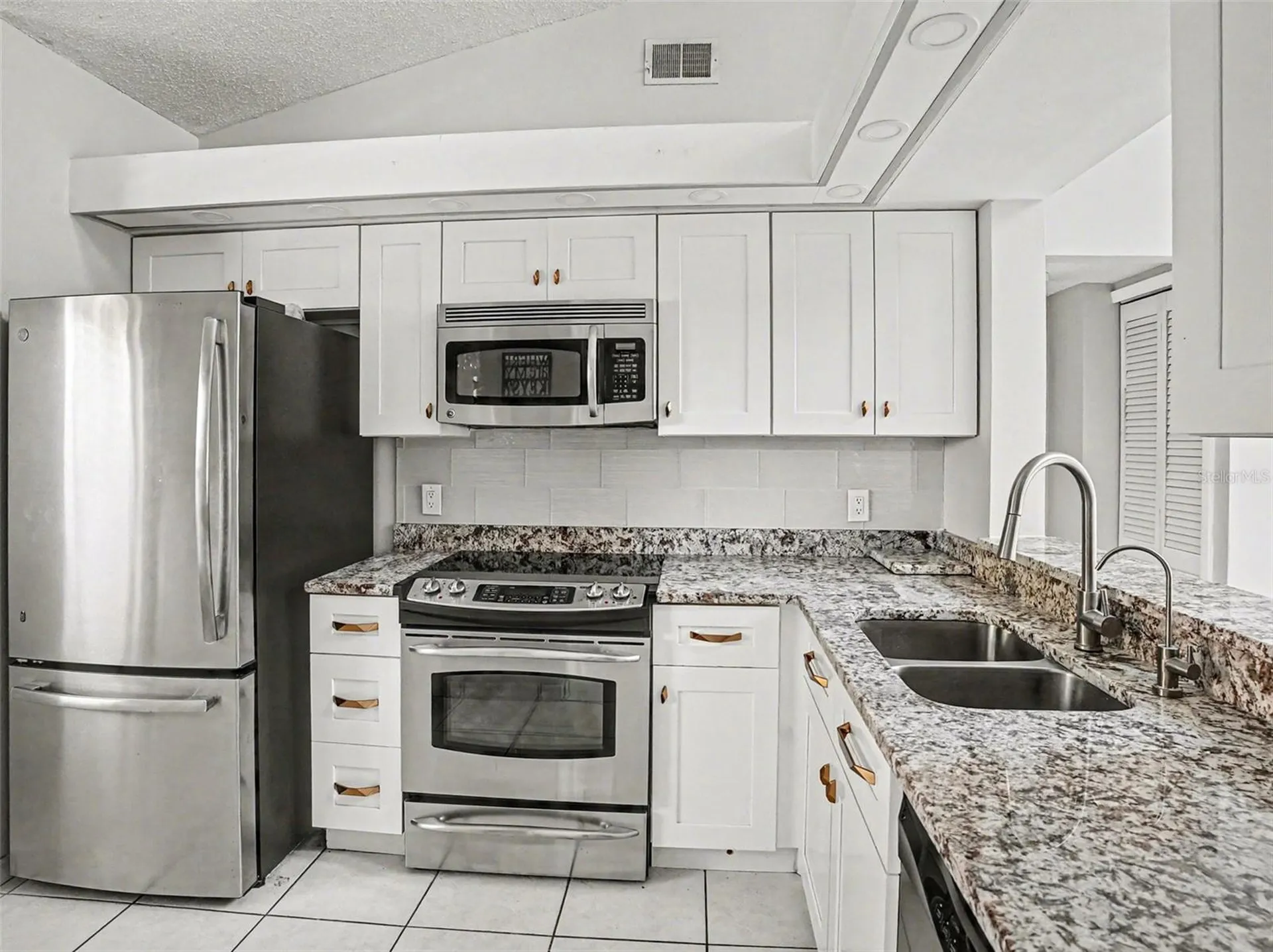 2918 S Semoran Boulevard Orlando FL 32822