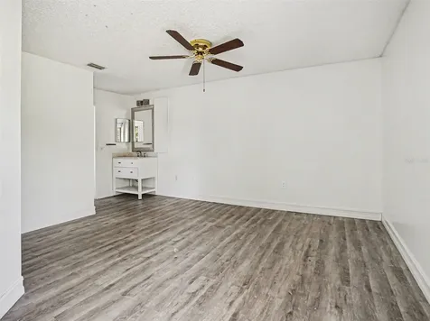 2918 S Semoran Boulevard Orlando FL 32822