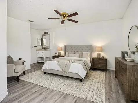 2918 S Semoran Boulevard Orlando FL 32822