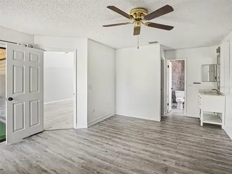 2918 S Semoran Boulevard Orlando FL 32822