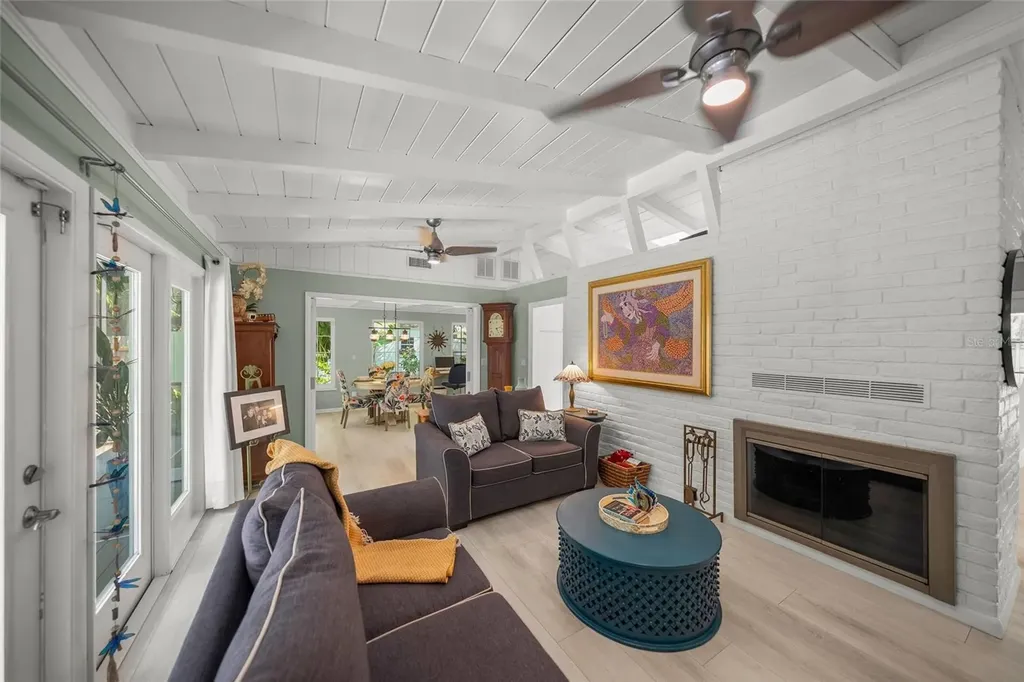 3424 Old Oak Drive Sarasota FL 34239