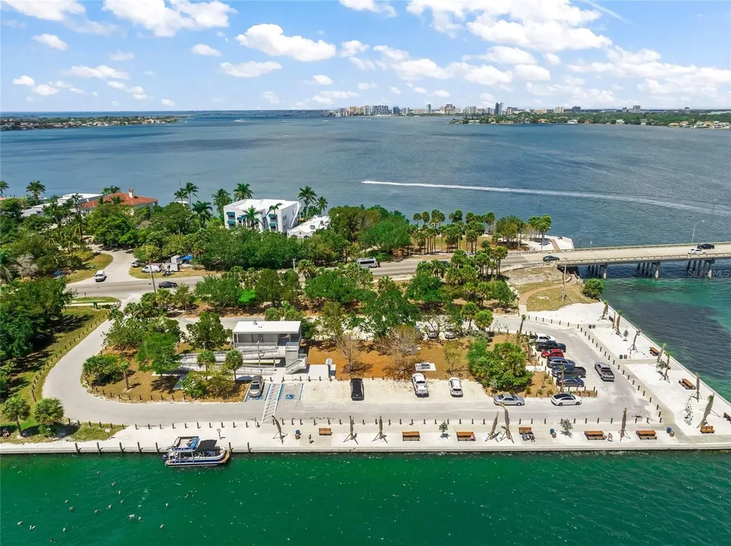 3424 Old Oak Drive Sarasota FL 34239