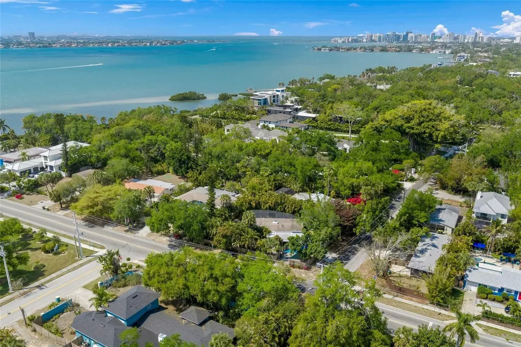 3424 Old Oak Drive Sarasota FL 34239