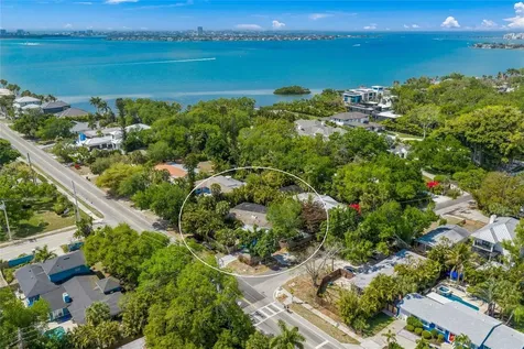 3424 Old Oak Drive Sarasota FL 34239
