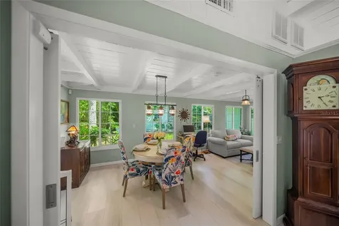 3424 Old Oak Drive Sarasota FL 34239