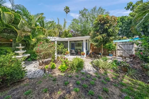 3424 Old Oak Drive Sarasota FL 34239