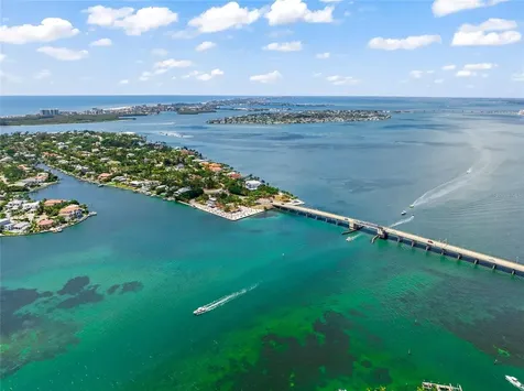 3424 Old Oak Drive Sarasota FL 34239
