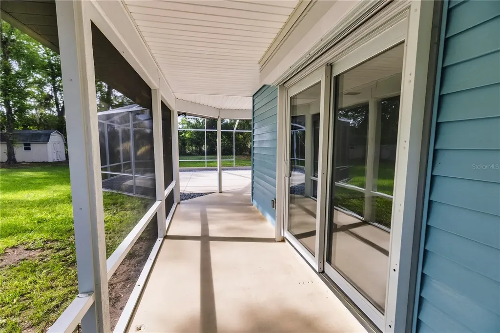 2119 Shady Oaks Drive Valrico FL 33594
