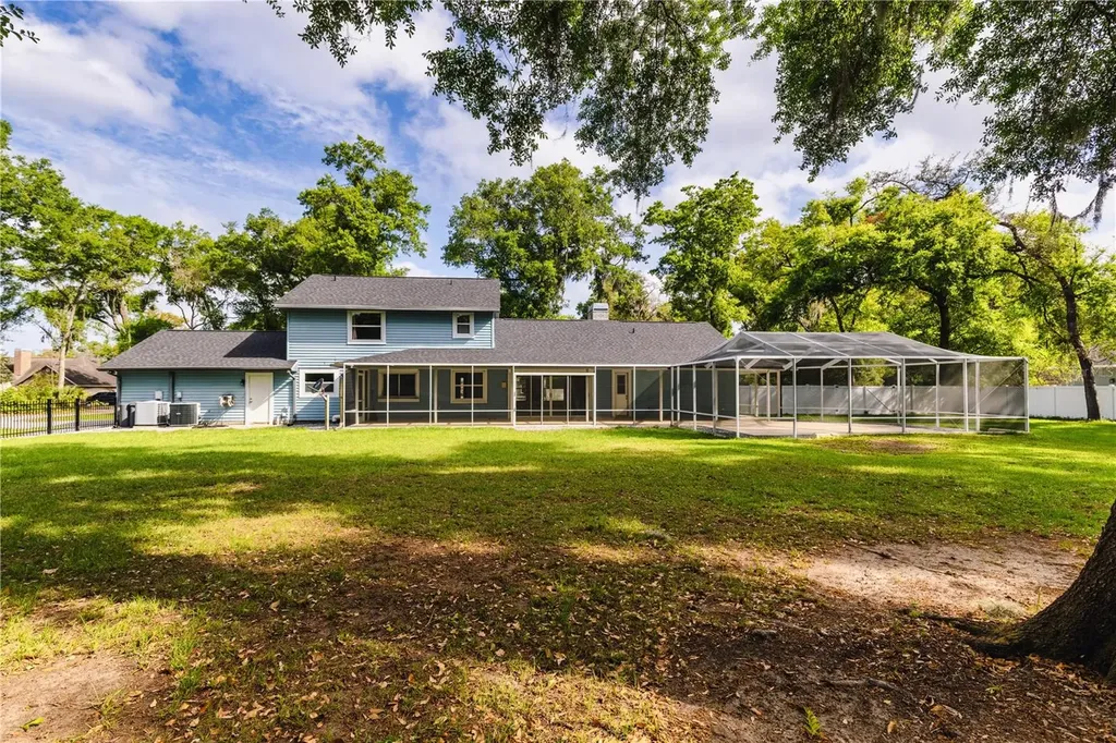2119 Shady Oaks Drive Valrico FL 33594