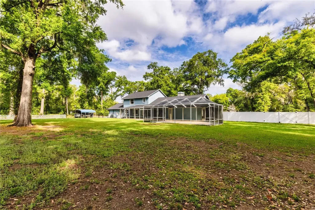 2119 Shady Oaks Drive Valrico FL 33594