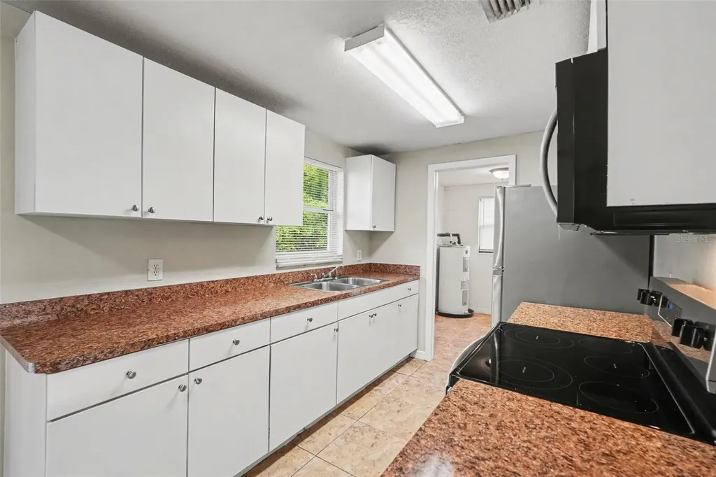4923 S 82nd Street Tampa FL 33619