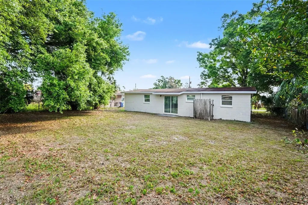 4923 S 82nd Street Tampa FL 33619