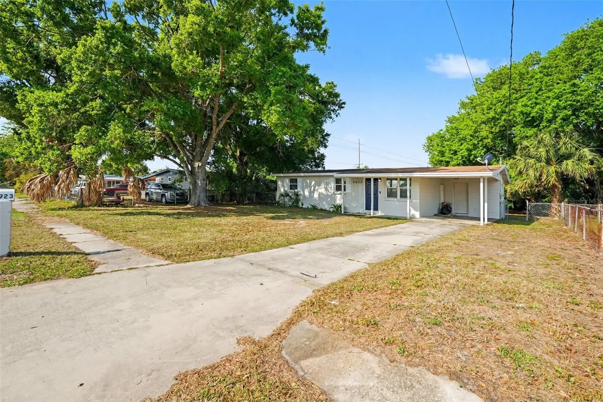 4923 S 82nd Street Tampa FL 33619